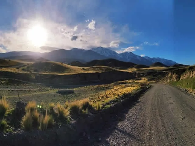 Camino de las carreras de Potrerillos a Tupungato