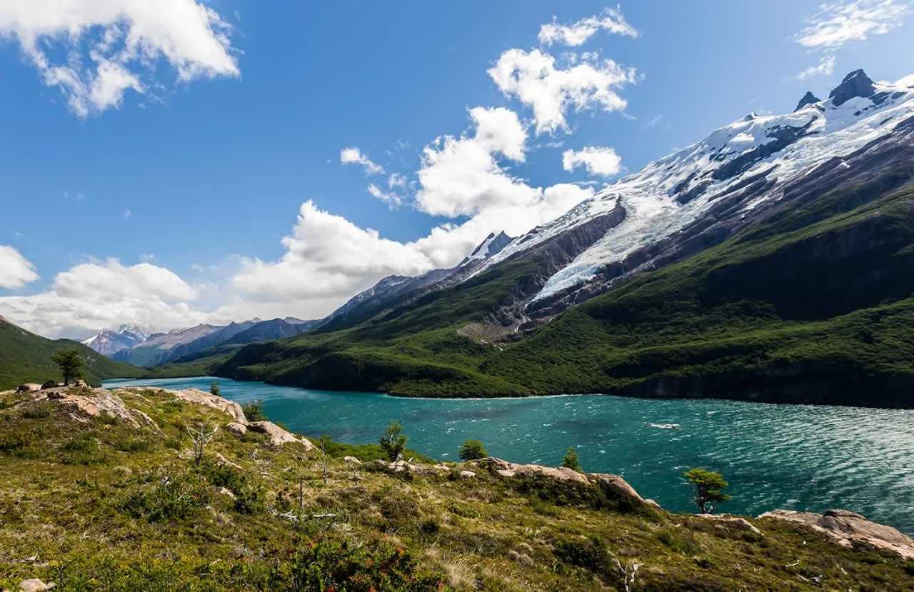 Los mejores circuitos de trekking de Argentina para disfrutar en primavera