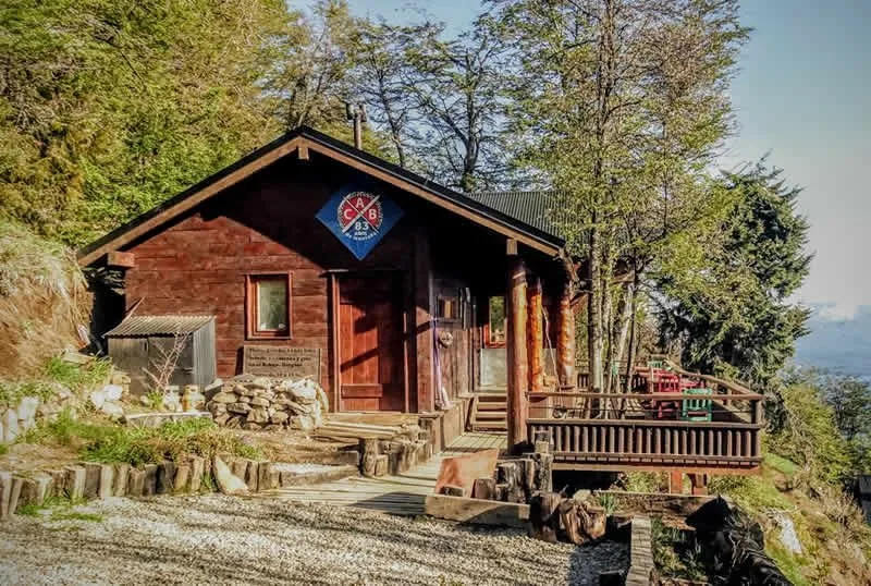 Sendero al Refugio Berghof en Bariloche (con video)